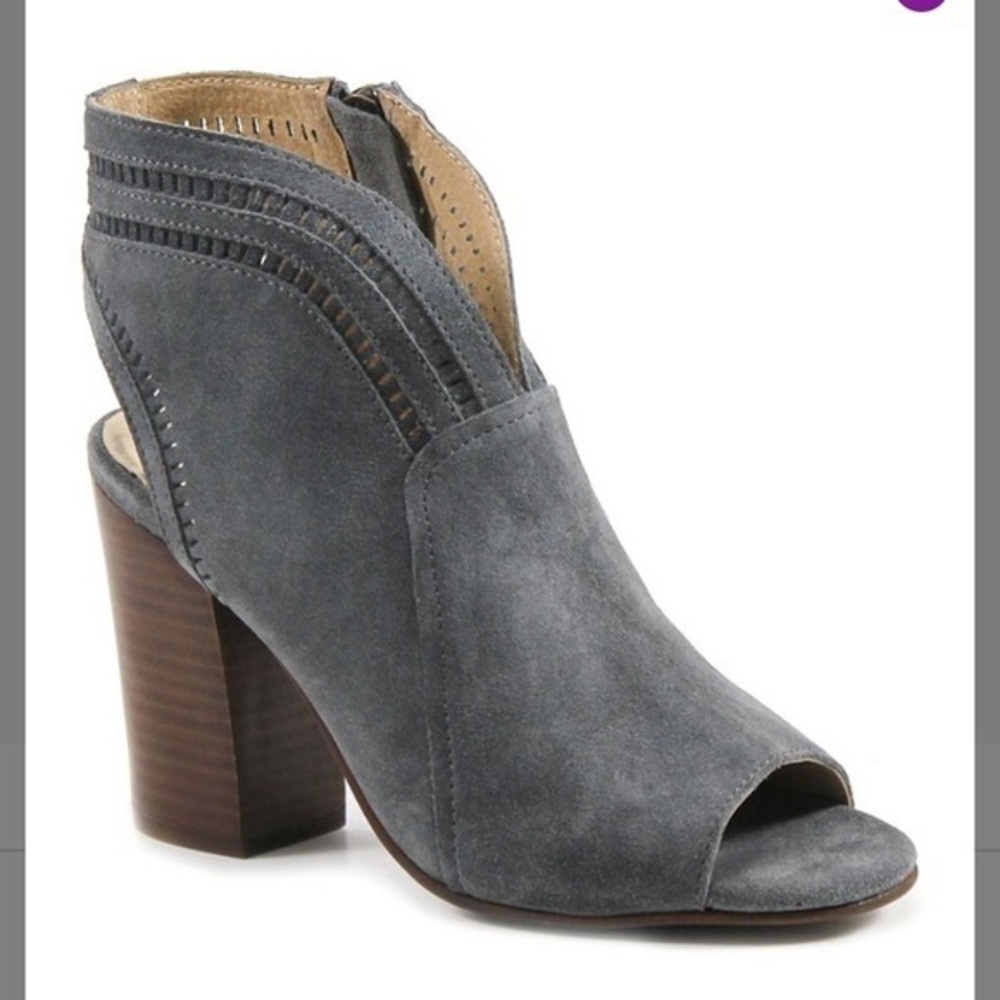 NIB-Diba True Gray Suede Booties